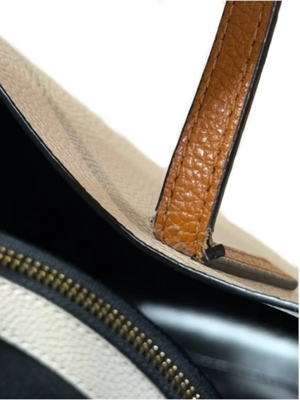 Marc Jacobs Grind Colorblock Leather Tote Bag Cream Black